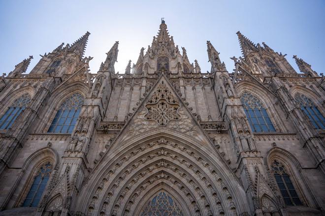El mirador más especial de Barcelona baja de precio: así puedes visitar las azoteas de Santa Maria del Mar para la Diada y la Mercè
