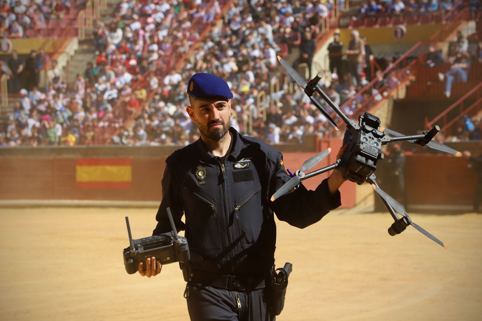 La Policía Nacional de Córdoba organiza una exhibición de medios policiales para las nuevas generaciones