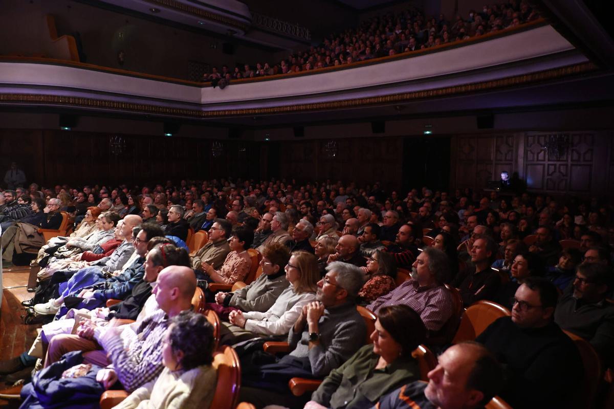 Público asistente a una de las actuaciones de una edición anterior del ciclo en el Campoamor.