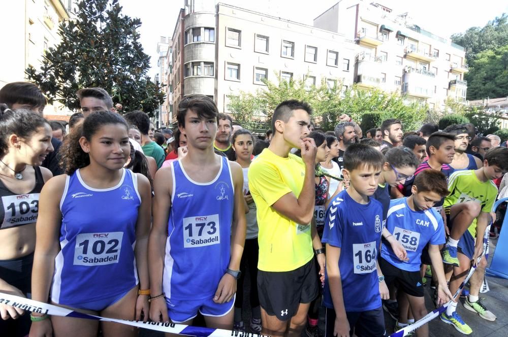 Carrera solidaria contra el cáncer de mama en Mieres