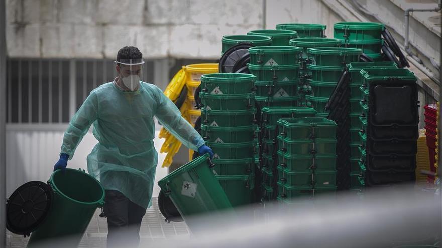 Andalucía registra su tercer día sin muertes en la última semana y suma 16 casos por PCR