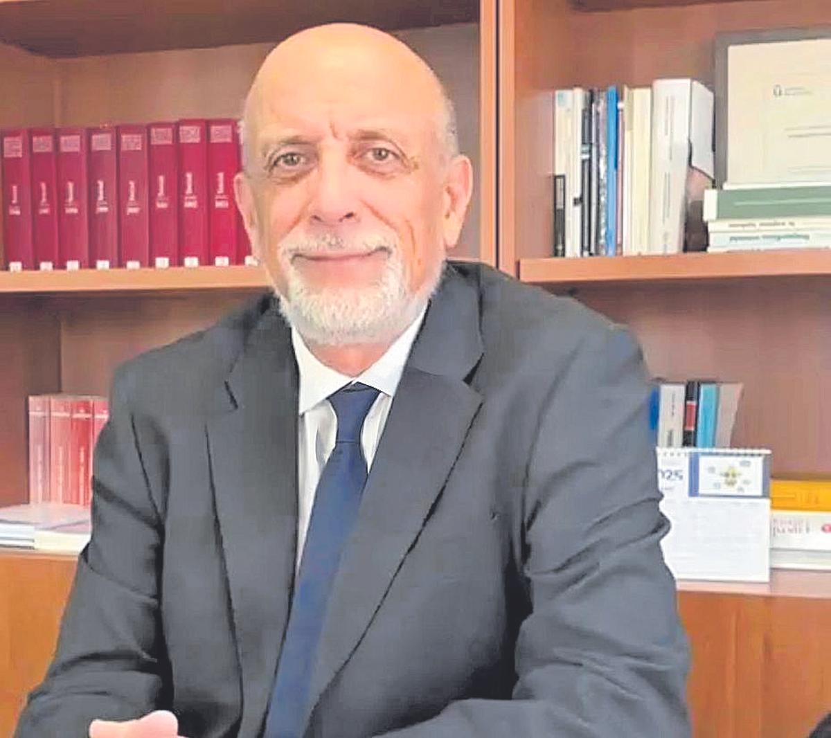 Eduardo Ruiz Vegas, presidente del Colegio de Graduados Sociales de Málaga y Melilla.
