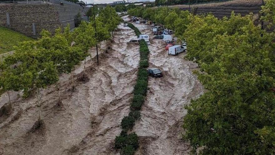 EN IMÁGENES | Así están las calles de Zaragoza por el tormentón de lluvia y granizo