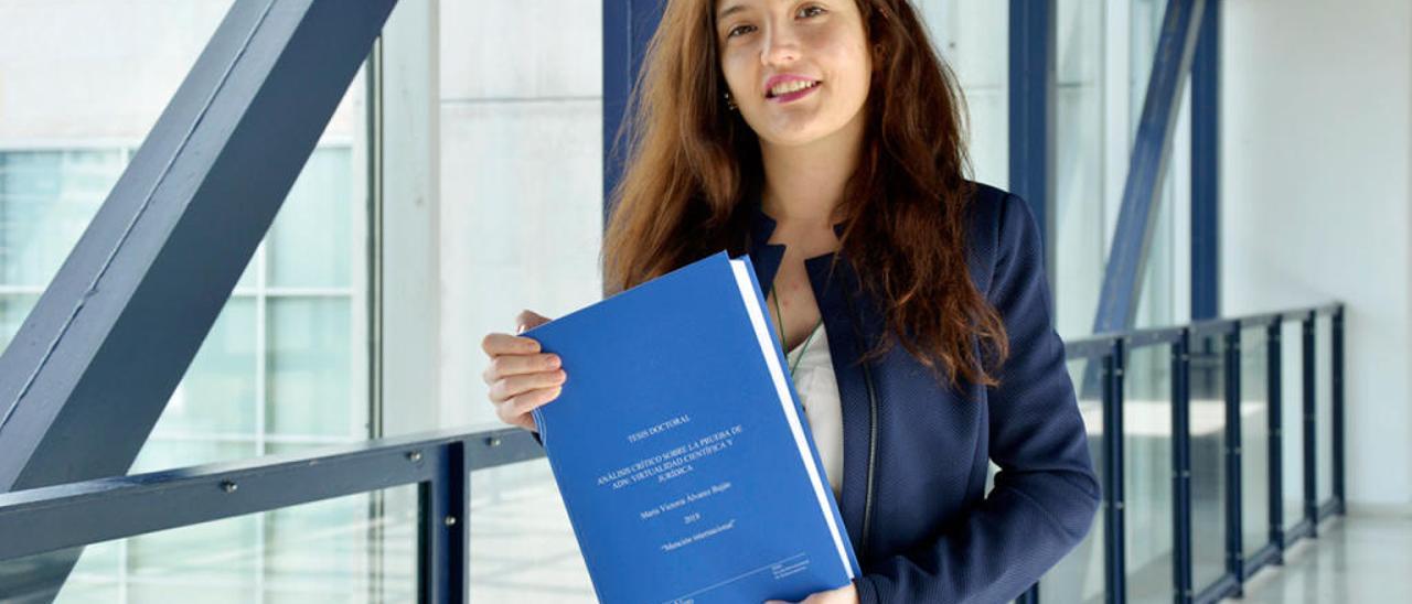 Victoria Álvarez, doctora en Derecho y Jurisprudencia // FARO
