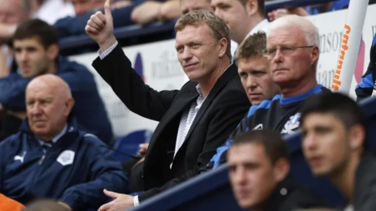 Moyes agradeciendo a su afición