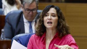 Ayuso s’alinea amb Aznar