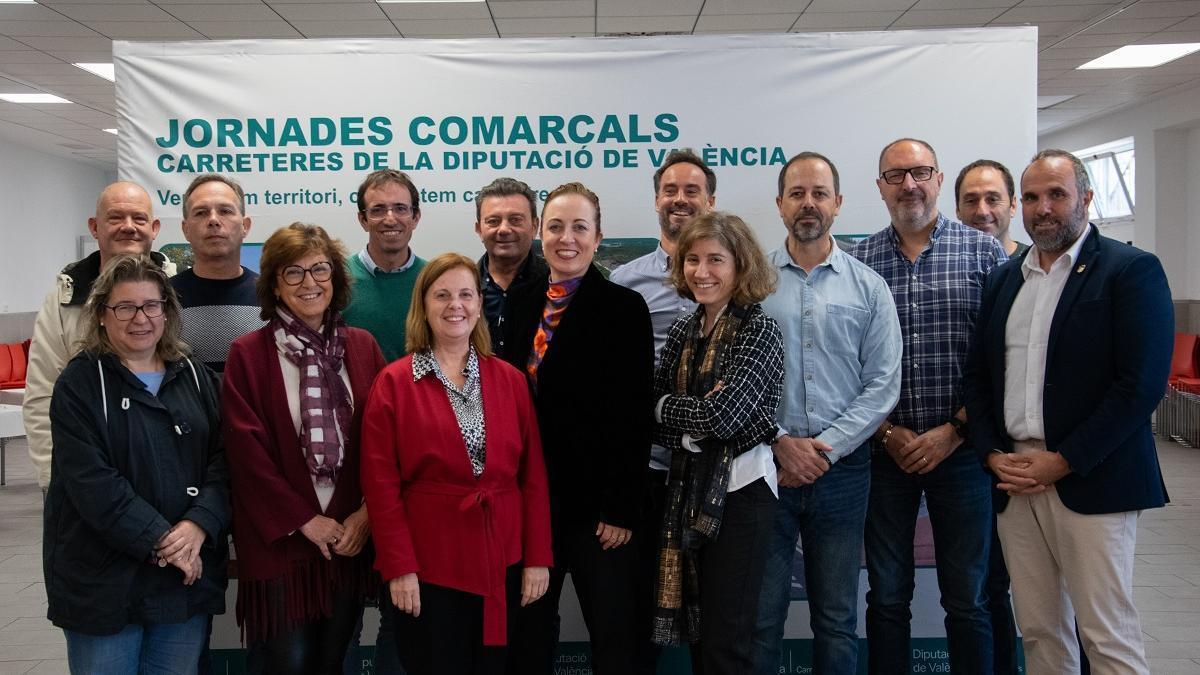 La vicepresidenta segunda, Reme Mazzolari, preside en Godelleta una jornada de trabajo para repasar junto a alcaldes y alcaldesas de la comarca.