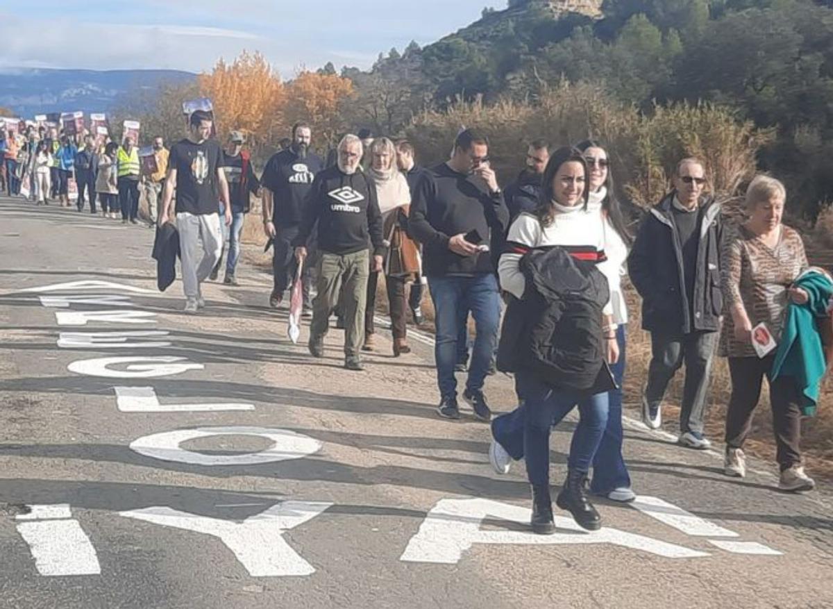 Vecinos de varias localidades salieron a reclamar. | AYUNTAMIENTO DE BISCARRUÉS