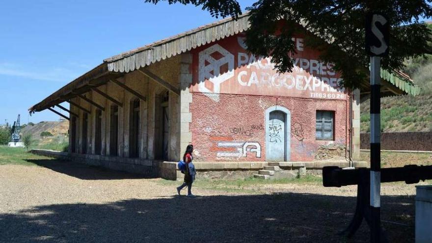 Edificio que el Ayuntamiento de Benavente propone para la creación de un albergue juvenil.