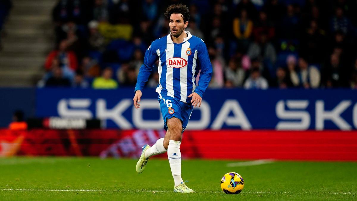 Leandro Cabrera, en acción con el Espanyol
