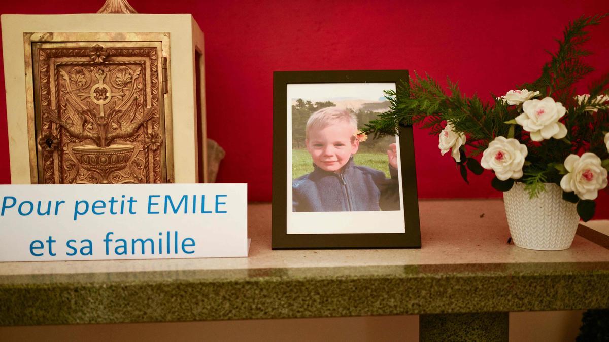Fotografía tomada el pasado 21 de marzo en la capilla de La Bouilladisse, donde un pequeño alter recuerda al niño Émile Soleil, de dos años y medio.