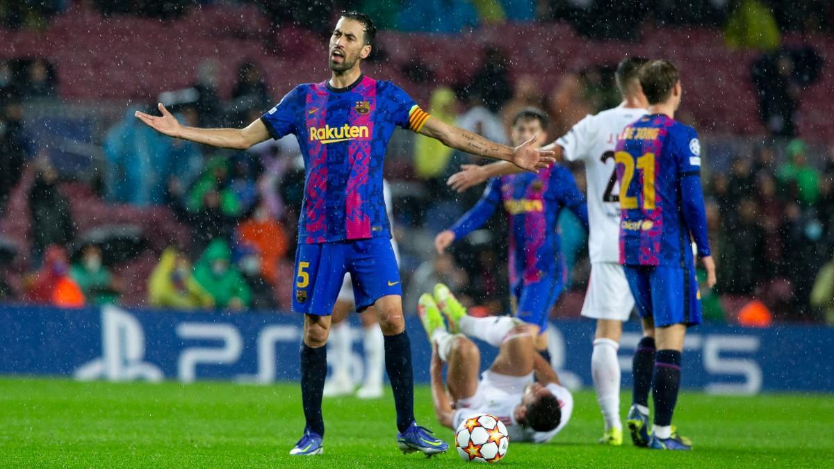 Xavi: "Busquets es el termómetro del equipo y un líder brutal"