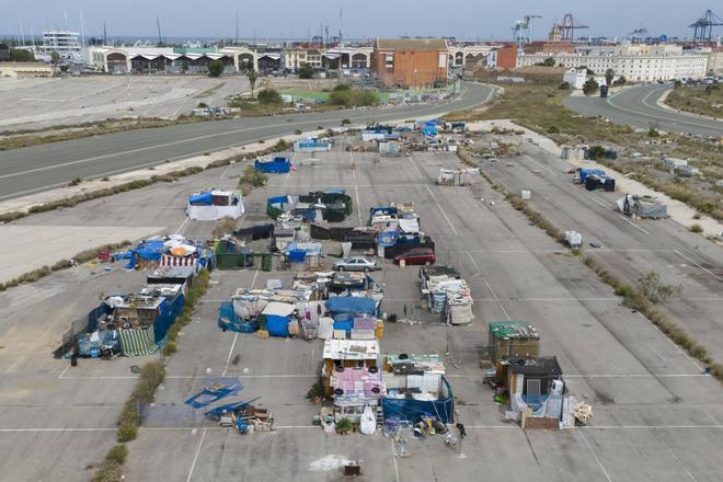 Alarma en el asentamiento de la Fórmula 1 en Valencia por una falsa orden de desalojo