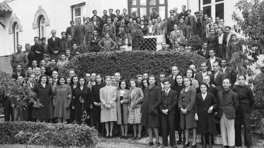 Trabajadores del antiguo Sanatorio 18 de Julio.