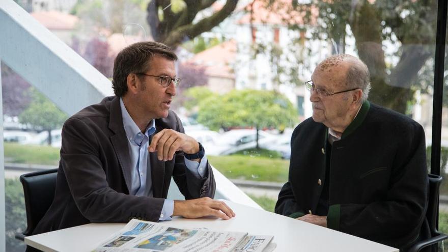 Núñez Feijóo y Xerardo Fernández Albor desayunan en la jornada de reflexión de las elecciones autonómicas del 25-S