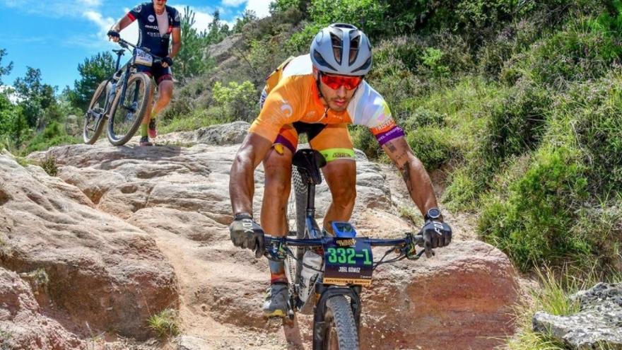 El actor Joel Bosqued es un gran aficionado a la bicicleta.