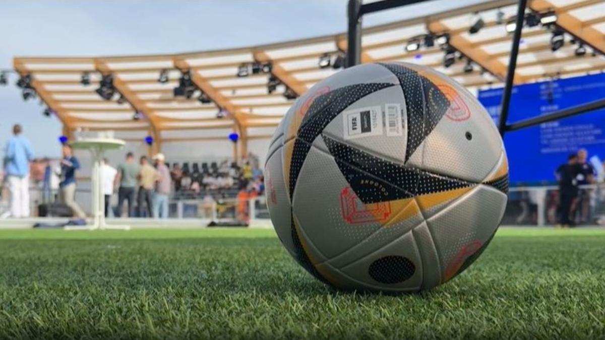 España vs adidas hotsell