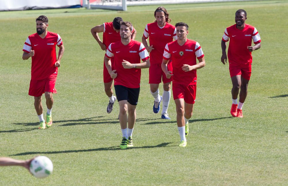 El Hércules realiza su último entrenamiento de la temporada