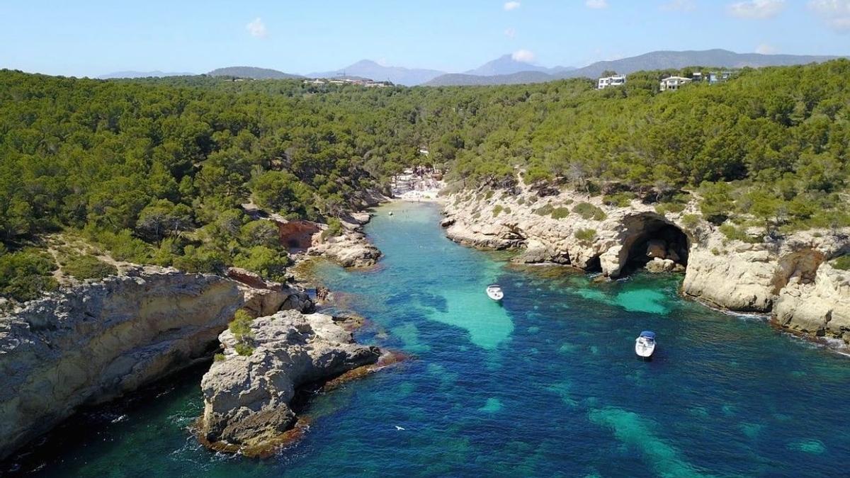 Die idyllisch gelegene Cala Cap Falcó