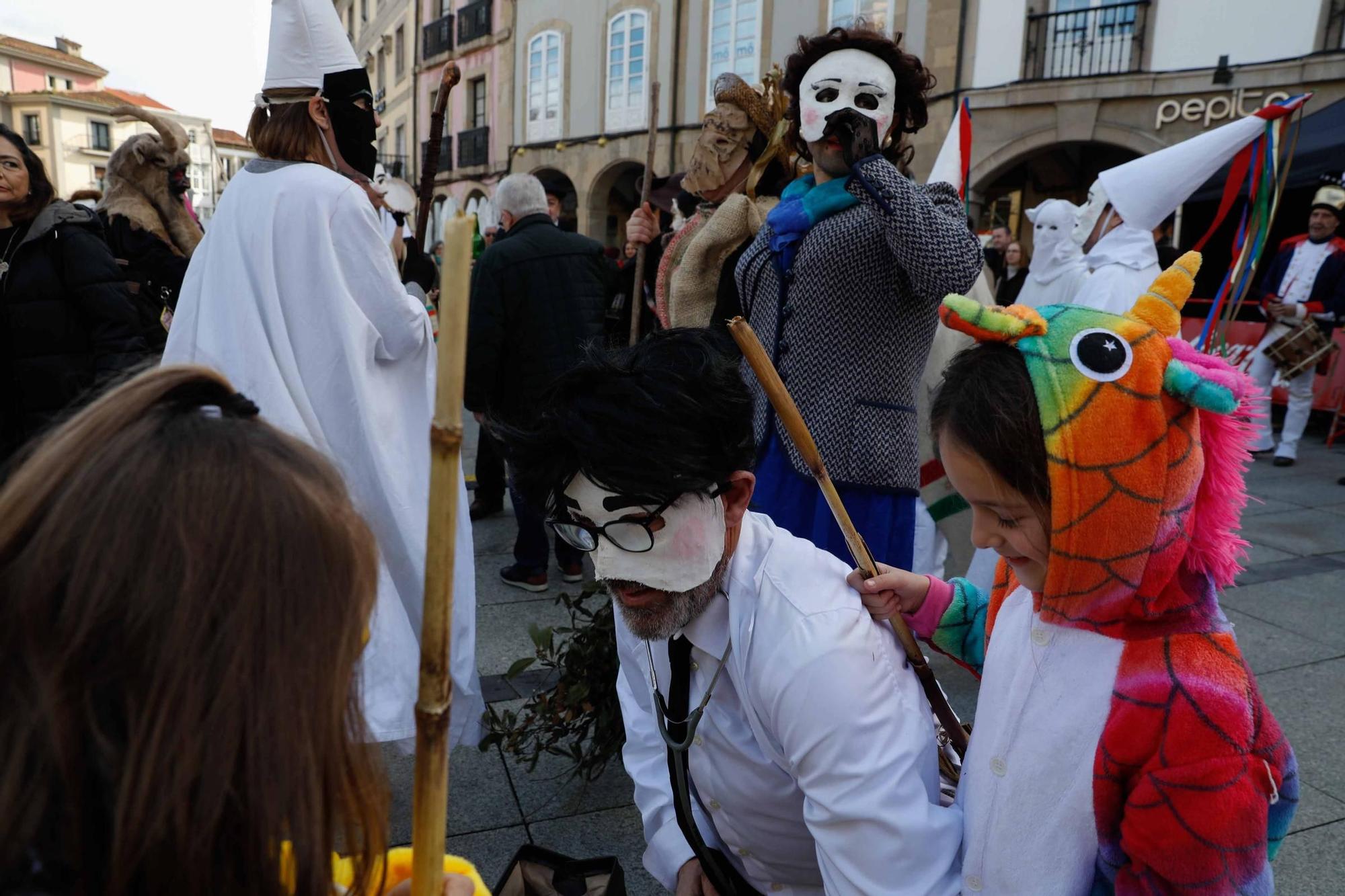 EN IMÁGENES: El Antroxu tradicional en Avilés