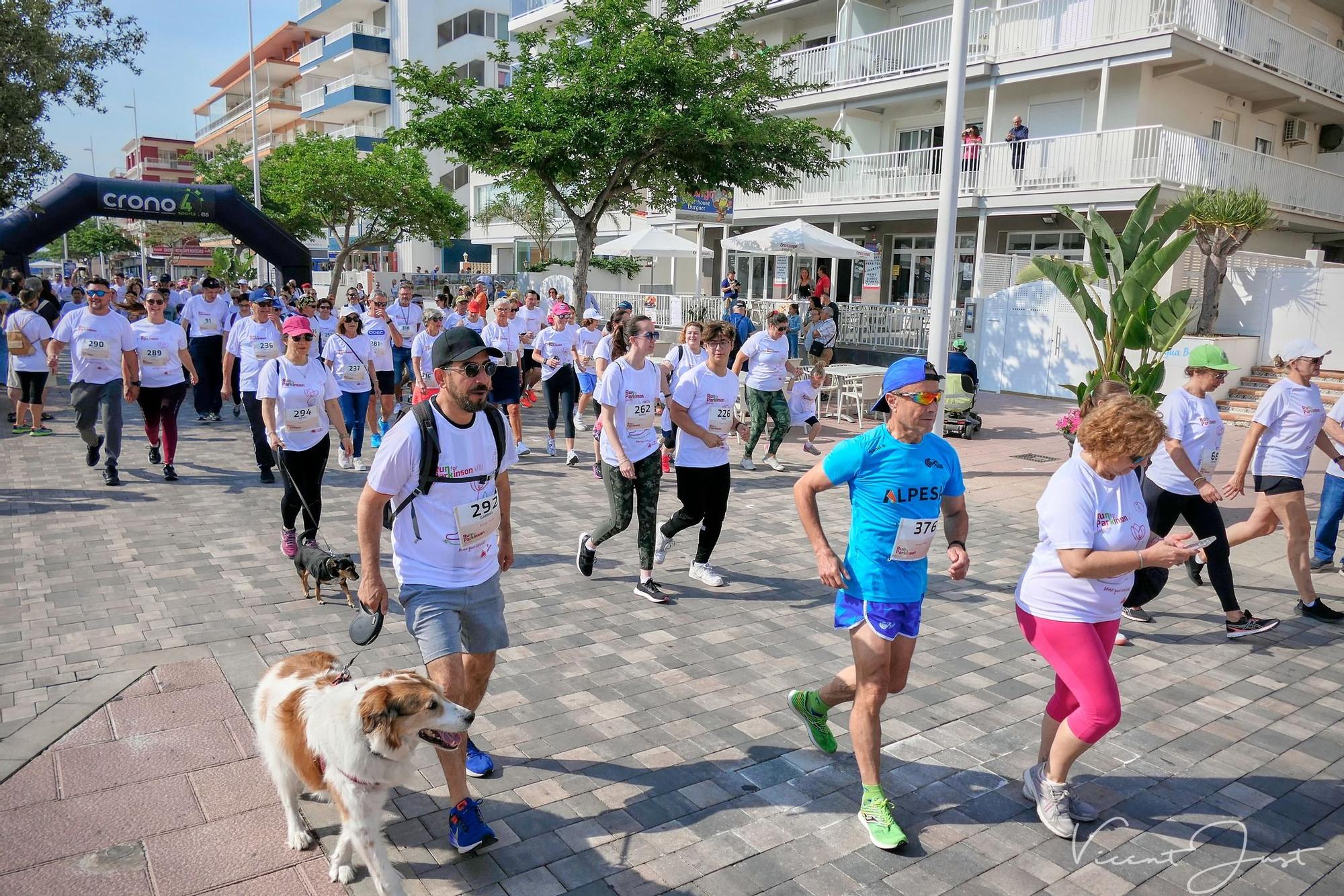 Búscate en el Run For Parkinson de la playa de Gandia