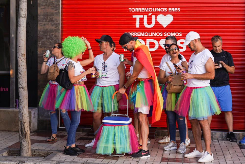 Torremolinos ha celebrado este sábado la cabalgata reivindicativa y festiva del Pride 2019, el acto central del festival anual de orgullo LGTBI, en el que participaron diez carrozas y se estrenó un nuevo recorrido.