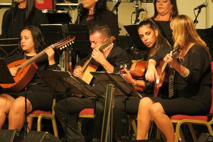 Calicanto en el Convento Santo Domingo de la Villa de Teguise con Voces Solidarias