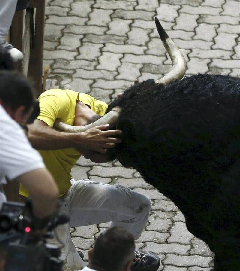 Fotogalería: 6º encierro de los Sanfermines 2013