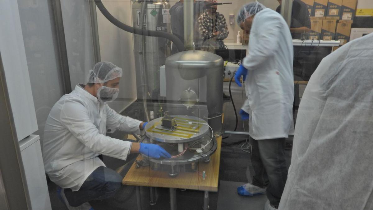 Laboratorio de la Escola de Enxeñaría Aeronáutica e do Espazo en el campus de Ourense.