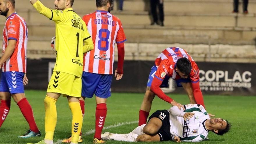 Emilio Cubo, del Mérida, sufre un esguince de grado tres