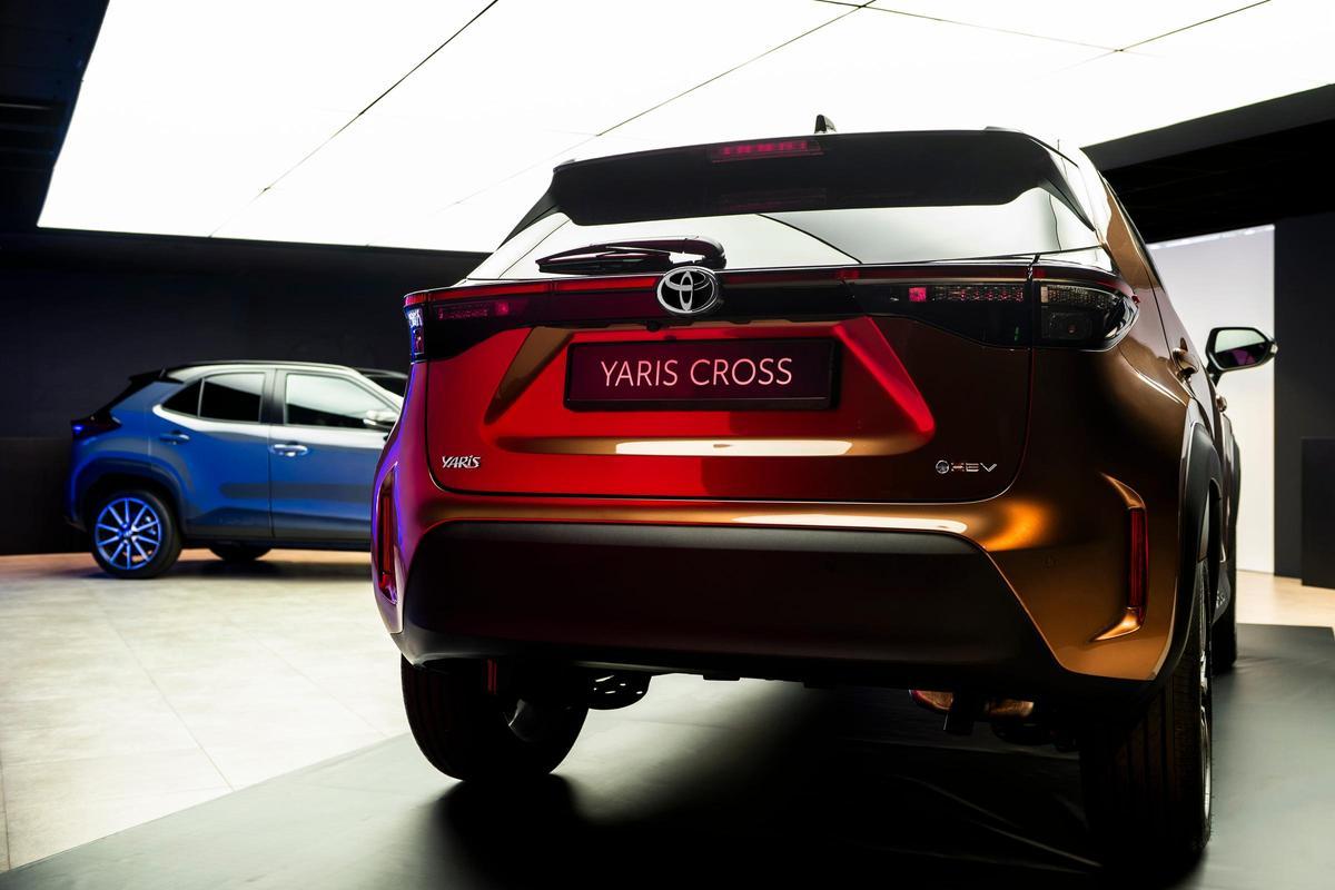 Yeni Toyota Yaris Cross: B-SUV'ların kralı tamamen yenilendi