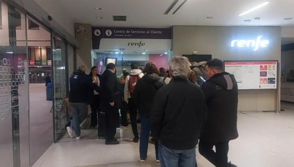 Ventanilla de información en Santa Justa