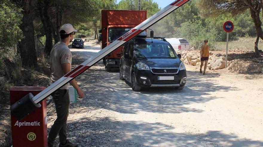 Primer día con el acceso restringido a los vehículos en la Serra d&#039;Irta: solo 20 reservas para aparcar