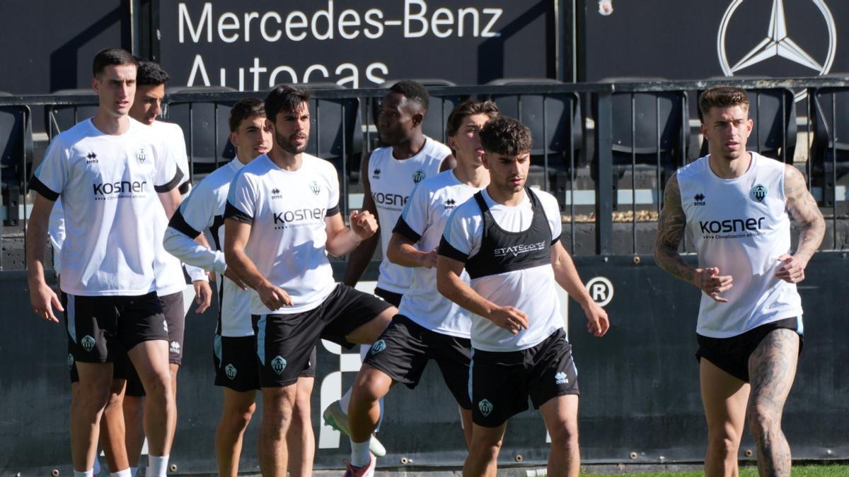 ¡Atención máxima! El entrenamiento previo en el SkyFi Castalia antes del Castellón-Almería