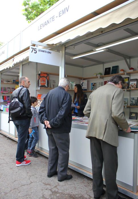 Un paseo por la 52ª Fira del Llibre de València