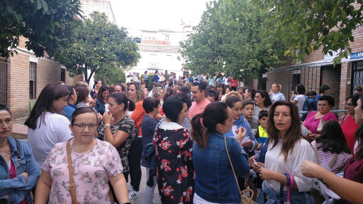 Los padres del colegio de Nueva Carteya se concentrarán ante la Delegación de Educación