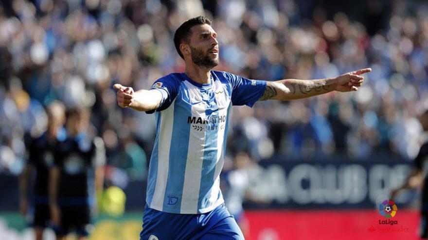 Borja Bastón al fin celebra un gol con la camiseta del Málaga CF.