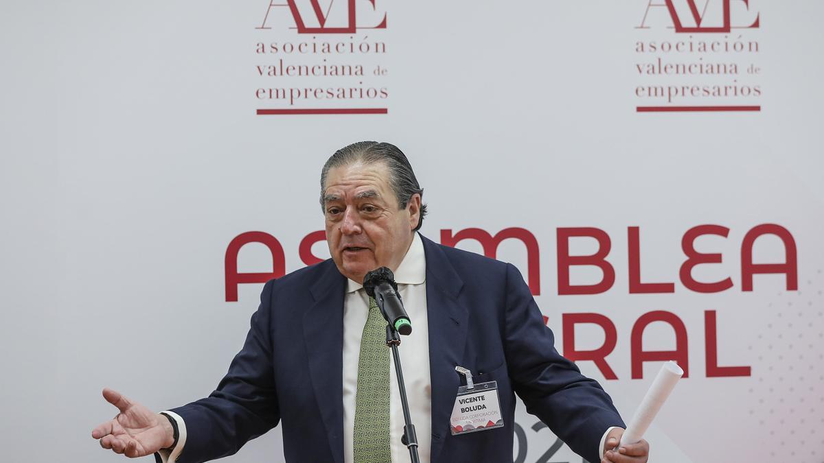 Vicente Boluda en la asamblea General de AVE