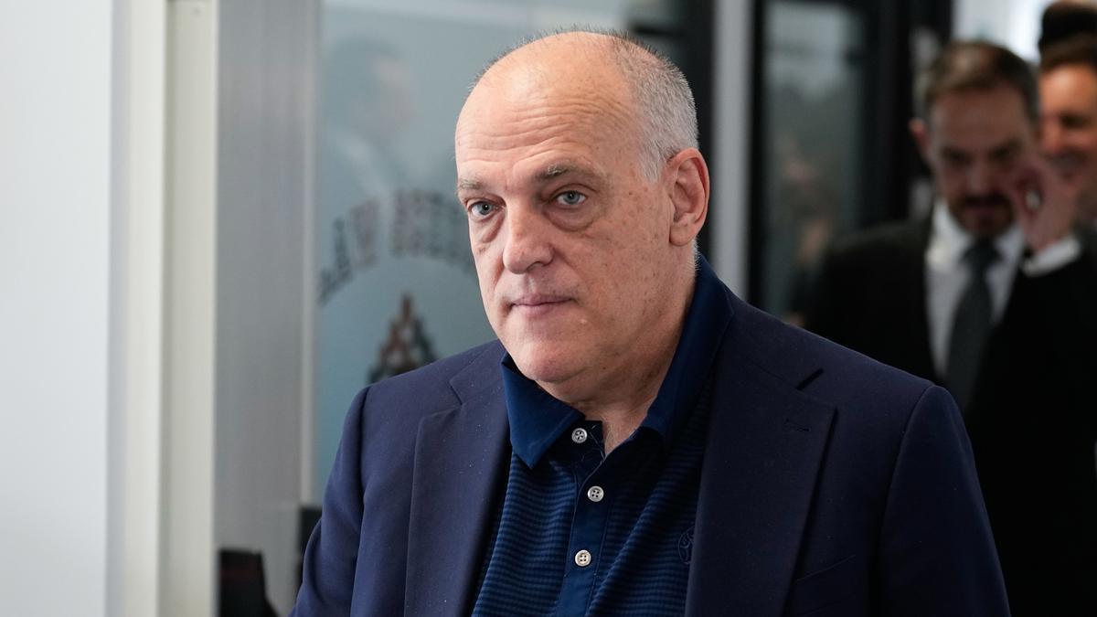 Tebas responde a Florentino Pérez: A todos los que piensan que voy a ser inhabilitado, que sigan esperando sentados