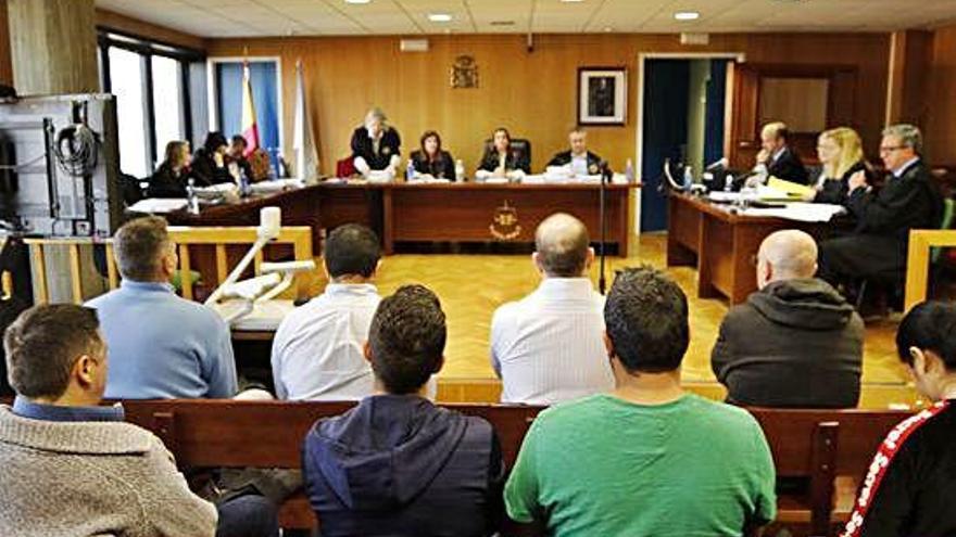 Los acusados durante el juicio que tuvo lugar el pasado 25 de marzo en Vigo.
