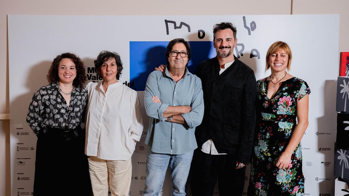 El equipo de 'La cena', durante la presentación de la película en València.