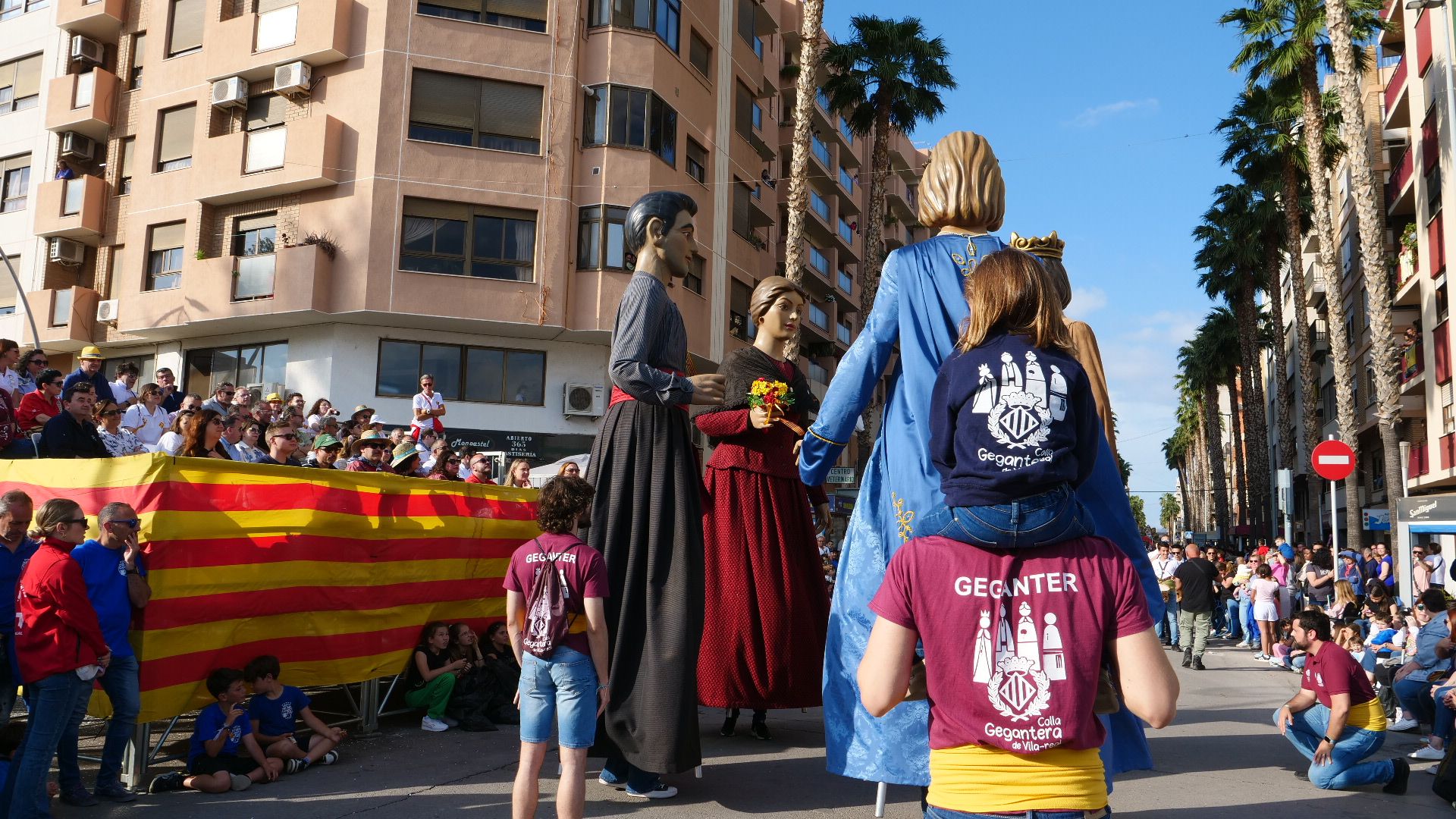 FOTOGALERÍA I Las imágenes de la cabalgata de las fiestas de Sant Pasqual de Vila-real