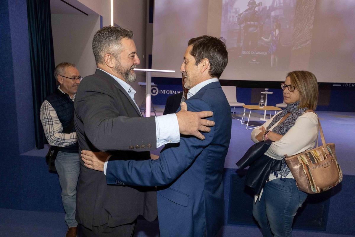 Gildo Casamayor presenta su nueva novela, «El Cobarde», en el Club INFORMACIÓN