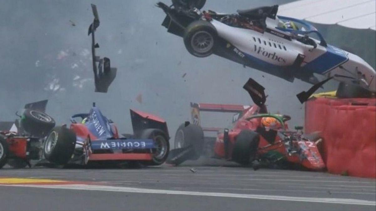 Brutal accidente en el circuito de F-1 belga Spa-Francorchamps