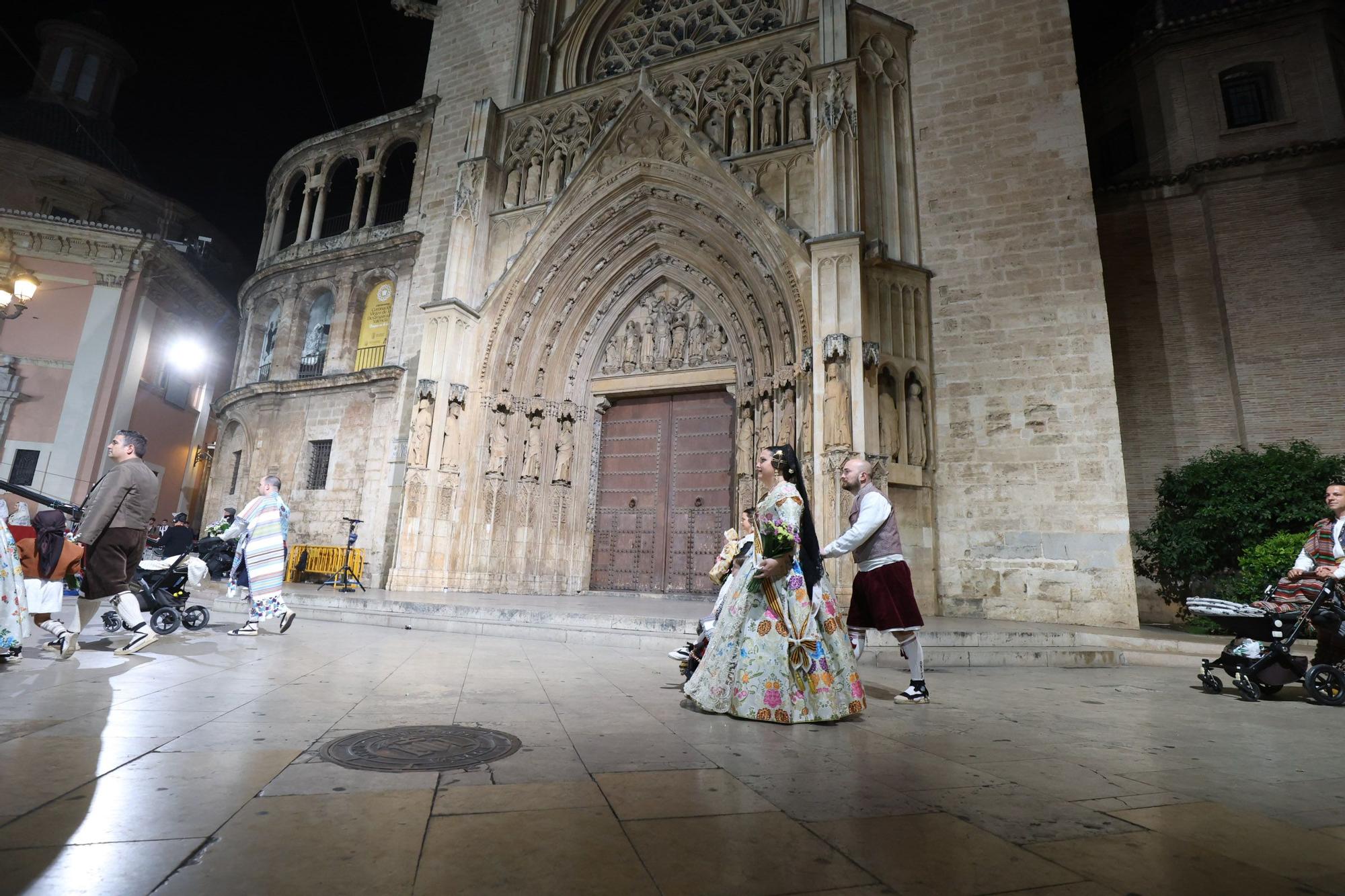 Búscate en el primer día de la Ofrenda en la calle San Vicente entre las 22 y las 23 horas