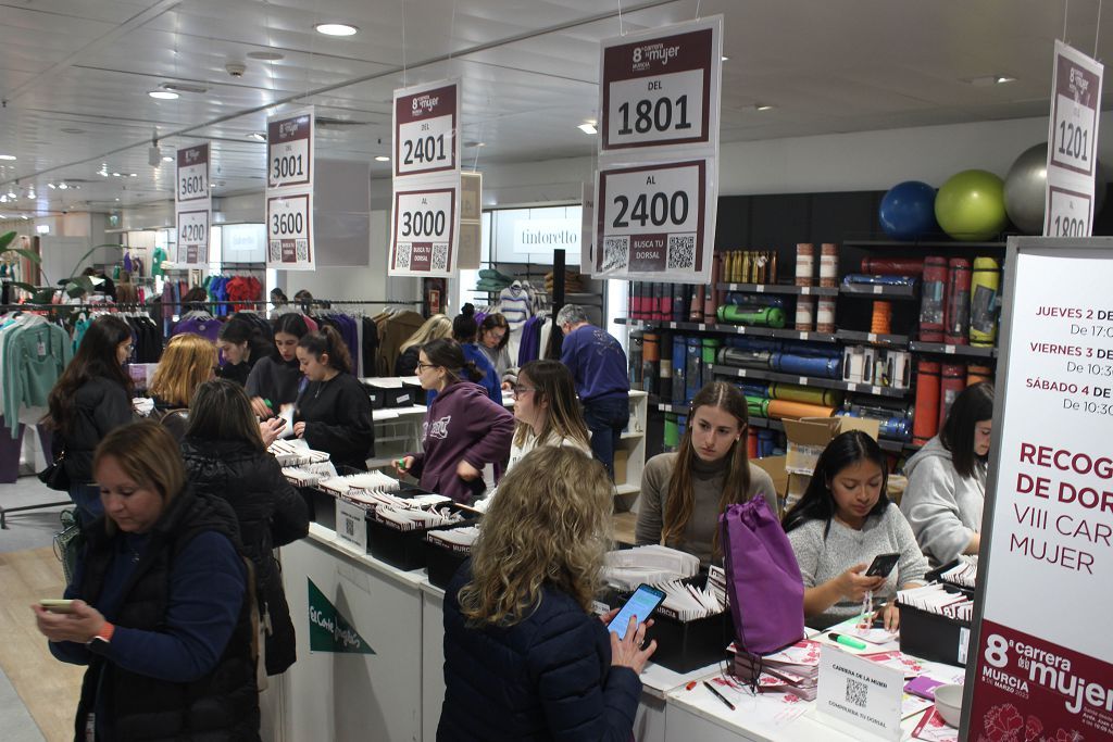 Entrega de dorsales de la Carrera de la Mujer 2023 (viernes por la mañana)