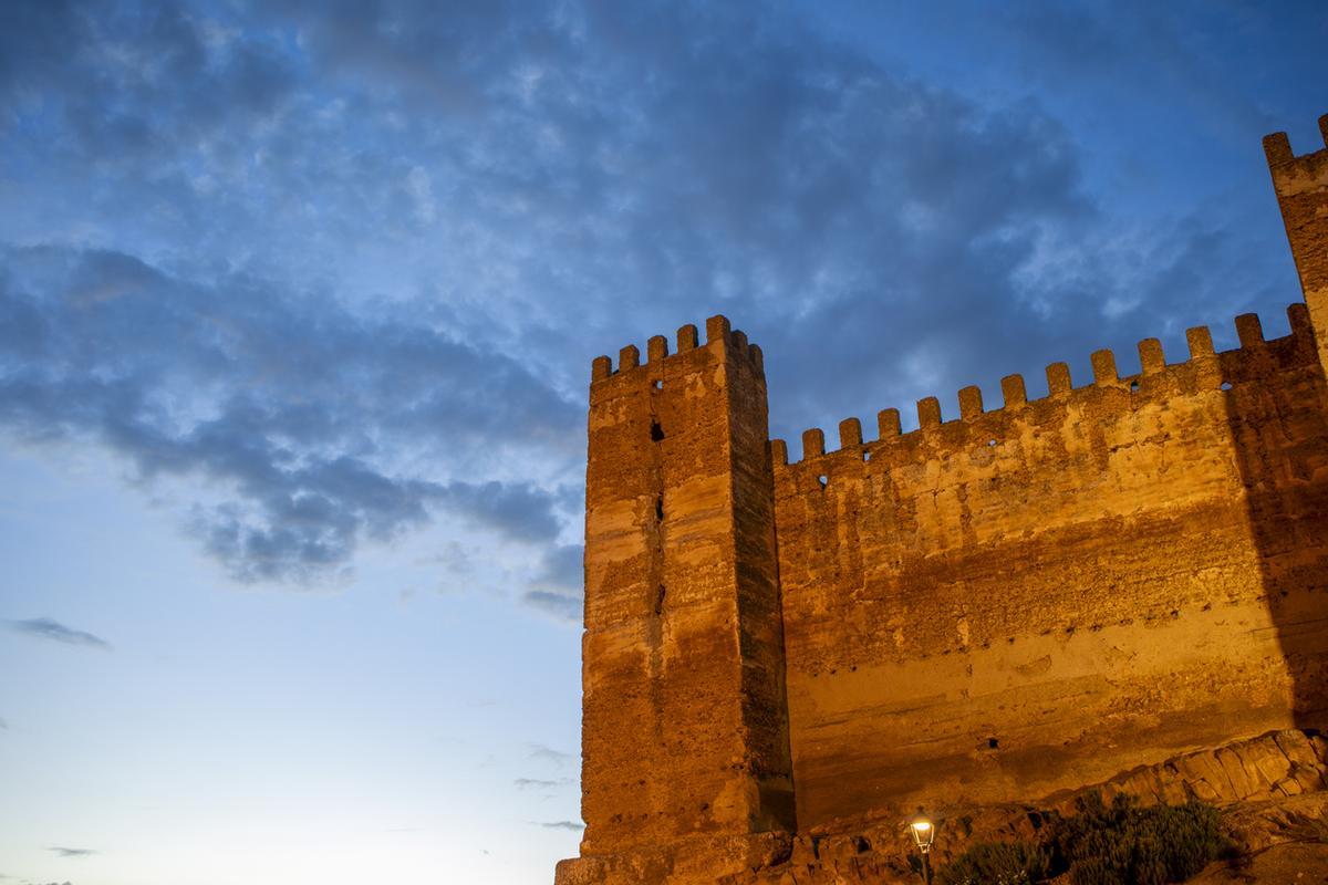 La muralla del Castillo de Burgalimar