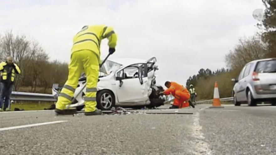 El accidente de Santiago ocurrió en la AP-9 en dirección a A Coruña.