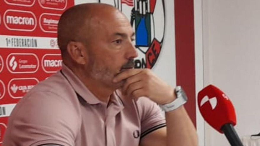 Juan Sabas ante el Torremolinos-Zamora CF de Copa del Rey: "Lo afrontamos con energía y optimismo"