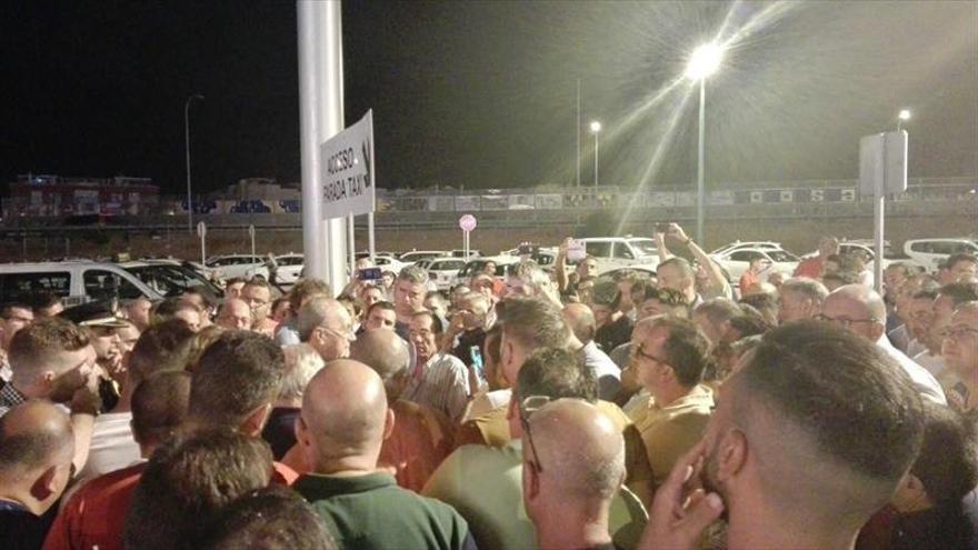 Los taxistas de Málaga inician una huelga indefinida en plena feria